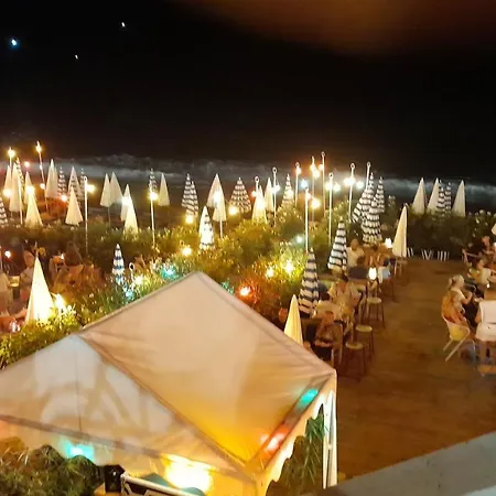 Nice Beau 2 Pieces Atypique-Original 200 M Mer, Promenade Des Anglais, Negresco Buitenkant foto
