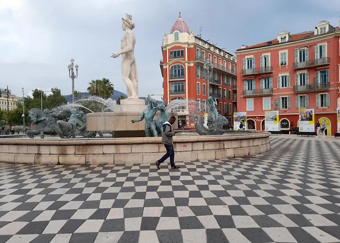 Nice Beau 2 Pieces Atypique-Original 200 M Mer, Promenade Des Anglais, Negresco