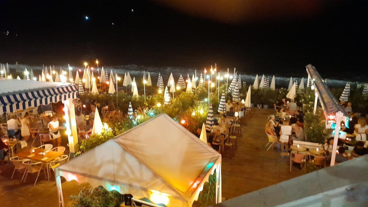 Apartamento Beau 2 Pieces Atypique-original 200 M Mer, Promenade Des Anglais, Negresco *